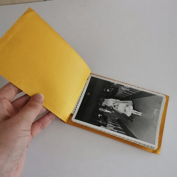 1961 Wedding Photos Kodak Yellow Album Prints Quebec Mariage - Picture 3 of 6